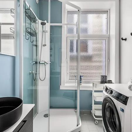 Beds - A Front Row Experience * Bergen